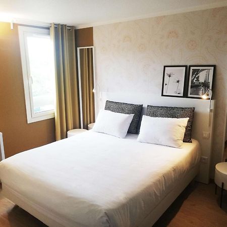 Brit Hotel Marseille Aeroport Mirabeau Dış mekan fotoğraf