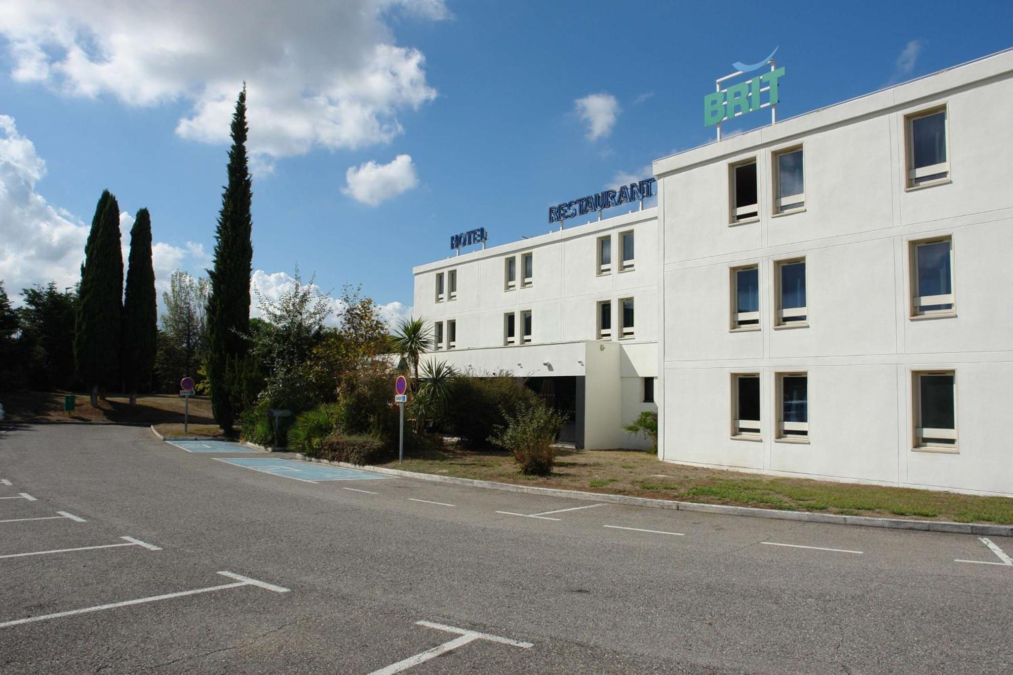 Brit Hotel Marseille Aeroport Mirabeau Dış mekan fotoğraf